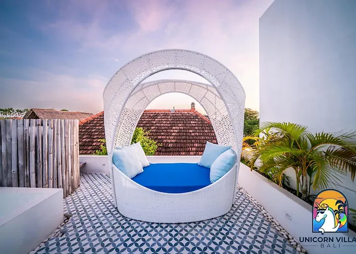 Lima - By Unicorn Bali Villa